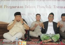 Menhan Prabowo bersama KH. KRT. Luqman Harist Dimyathi