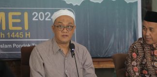 Pengasuh Perguruan Islam Pondok Tremas, KH. Luqman Harist Dimyathi.