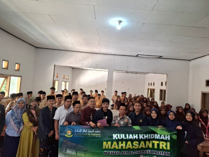 Workshop literasi media oleh KKM 02 Mahad Aly Al-Tarmasie Workshop literasi media oleh KKM 02 Mahad Aly Al-Tarmasie